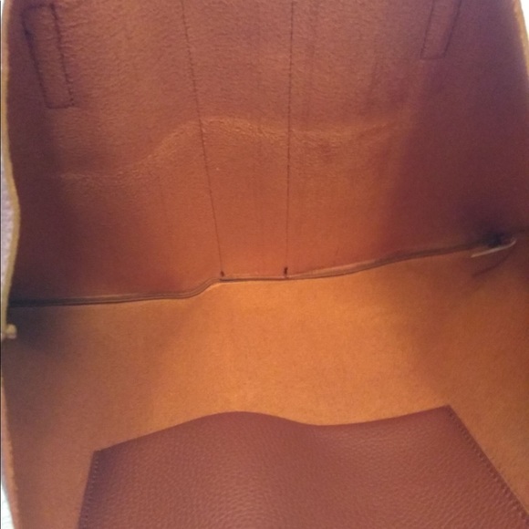 Vince Camuto Tote Bag - Picture 4 of 4